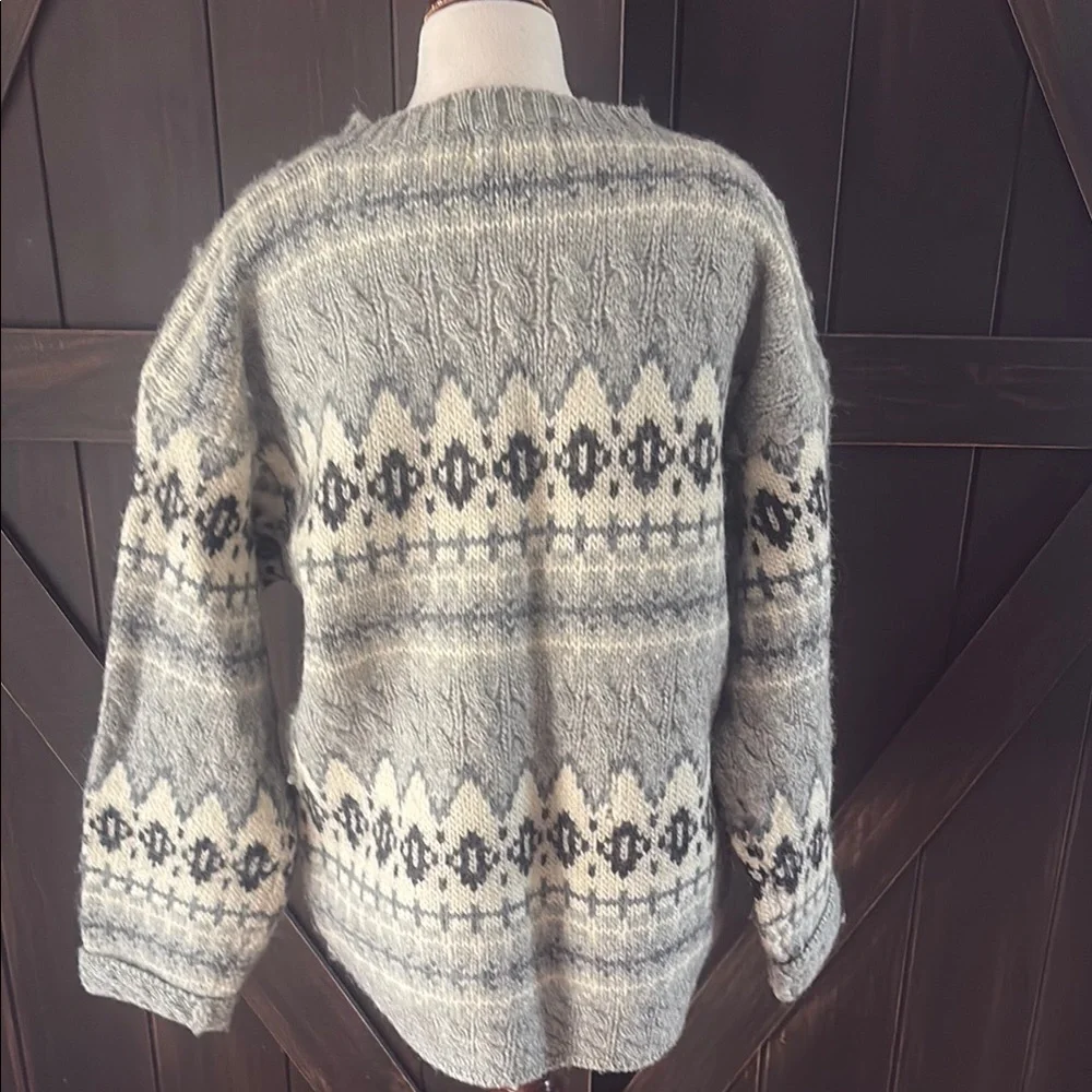 Eddie Bauer-Wool Crewneck Sweater - Gray - Picture 2 of 6